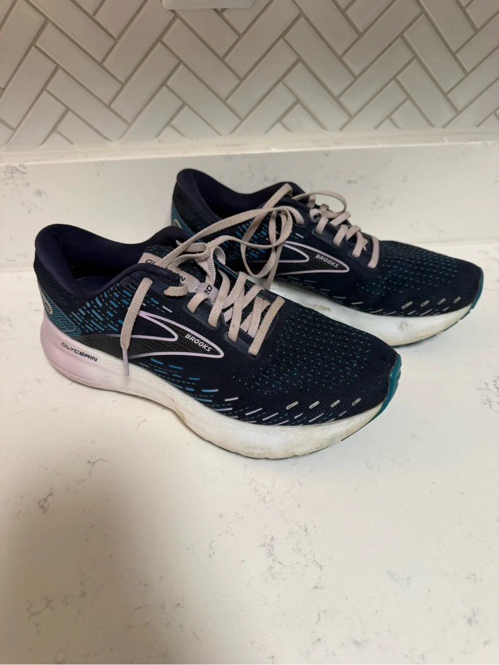 Brooks plush cushioned